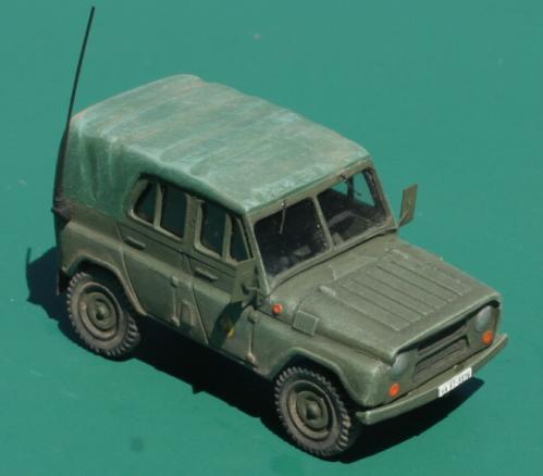 UAZ-469B, 1:72 von MAC