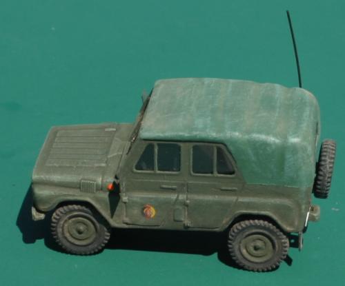 UAZ-469B, 1:72 von MAC